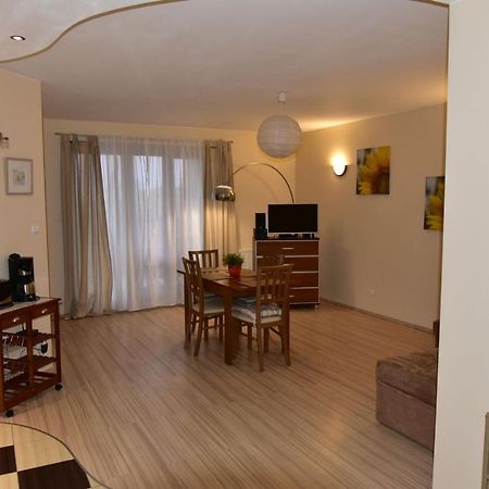 Apartament Sloneczny Brzeg ミエンジズドロイェ エクステリア 写真