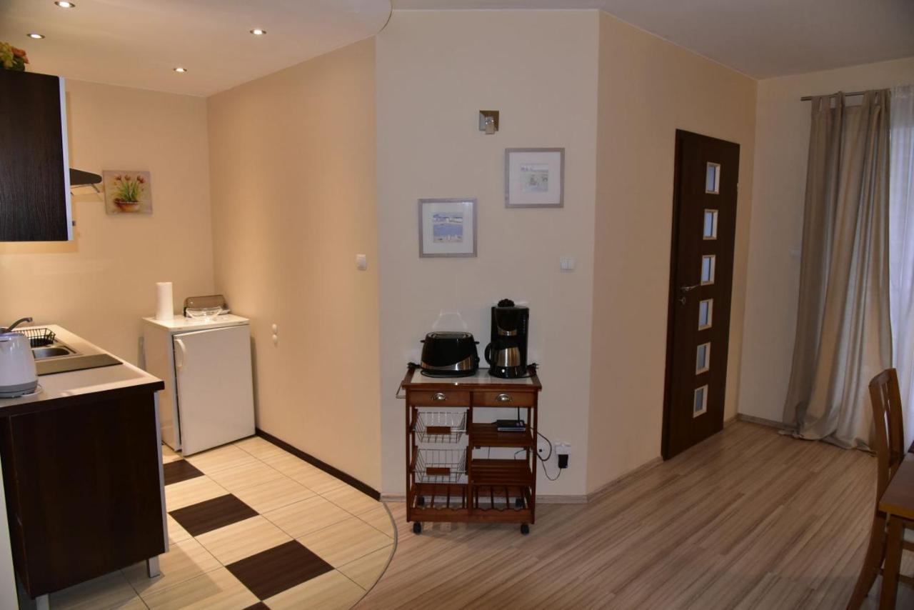 Apartament Sloneczny Brzeg ミエンジズドロイェ エクステリア 写真