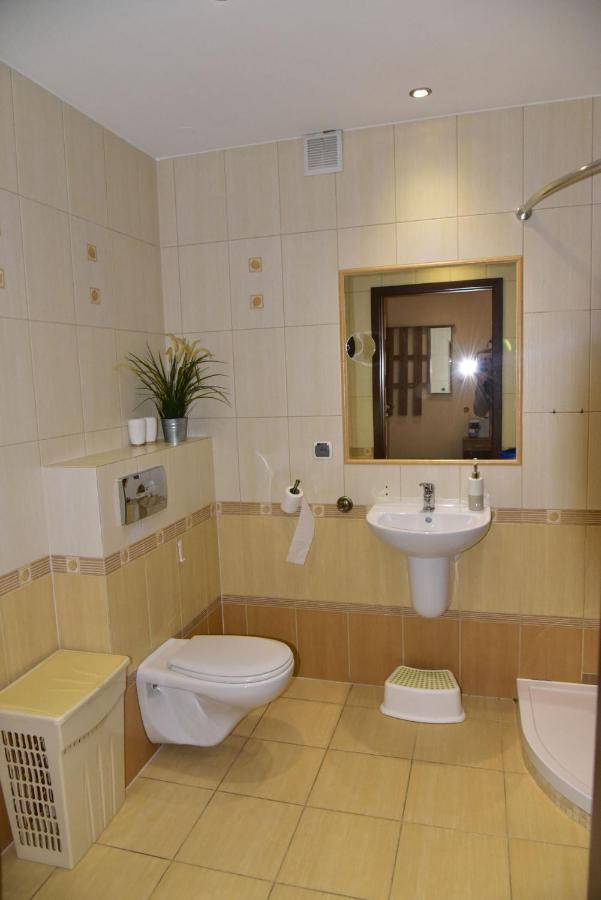 Apartament Sloneczny Brzeg ミエンジズドロイェ エクステリア 写真