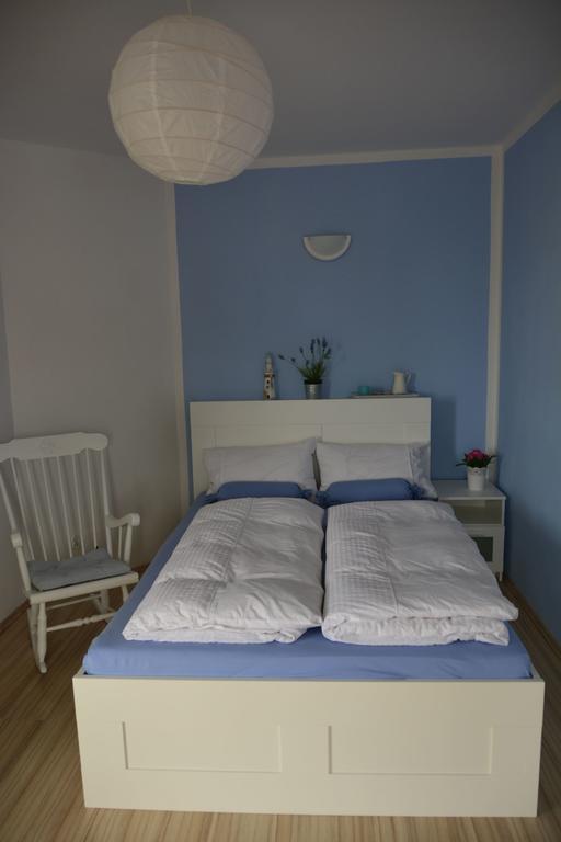 Apartament Sloneczny Brzeg ミエンジズドロイェ 部屋 写真