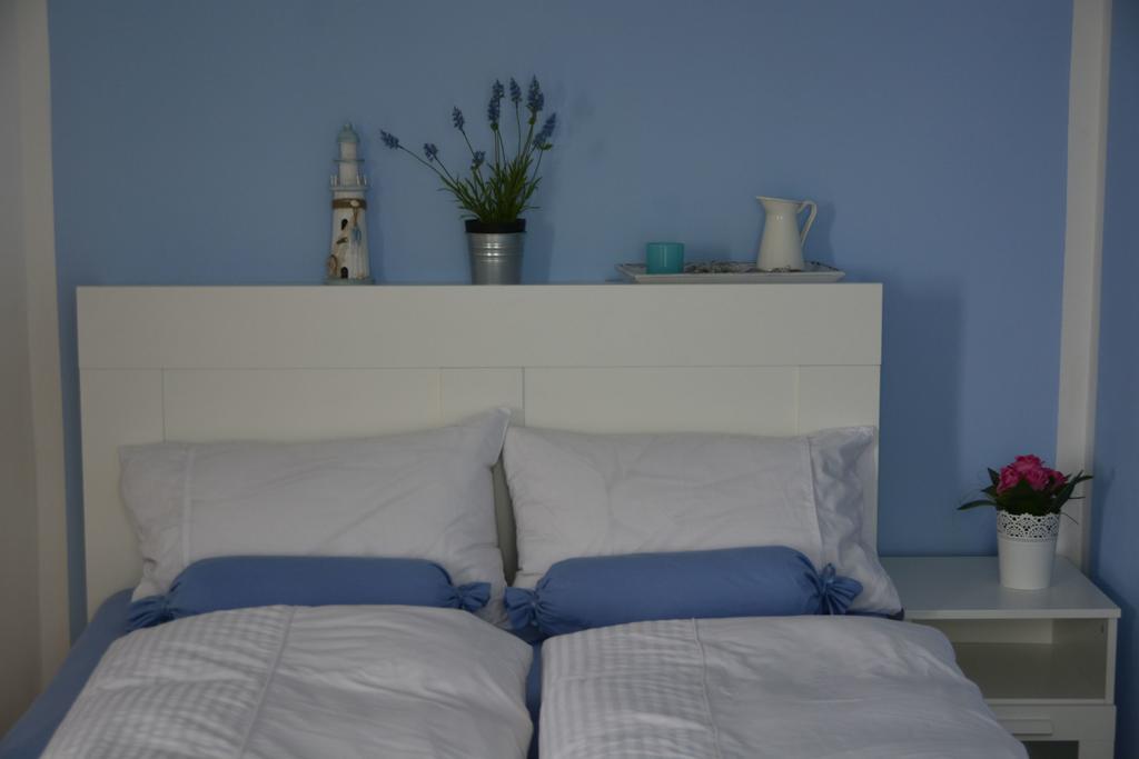 Apartament Sloneczny Brzeg ミエンジズドロイェ 部屋 写真